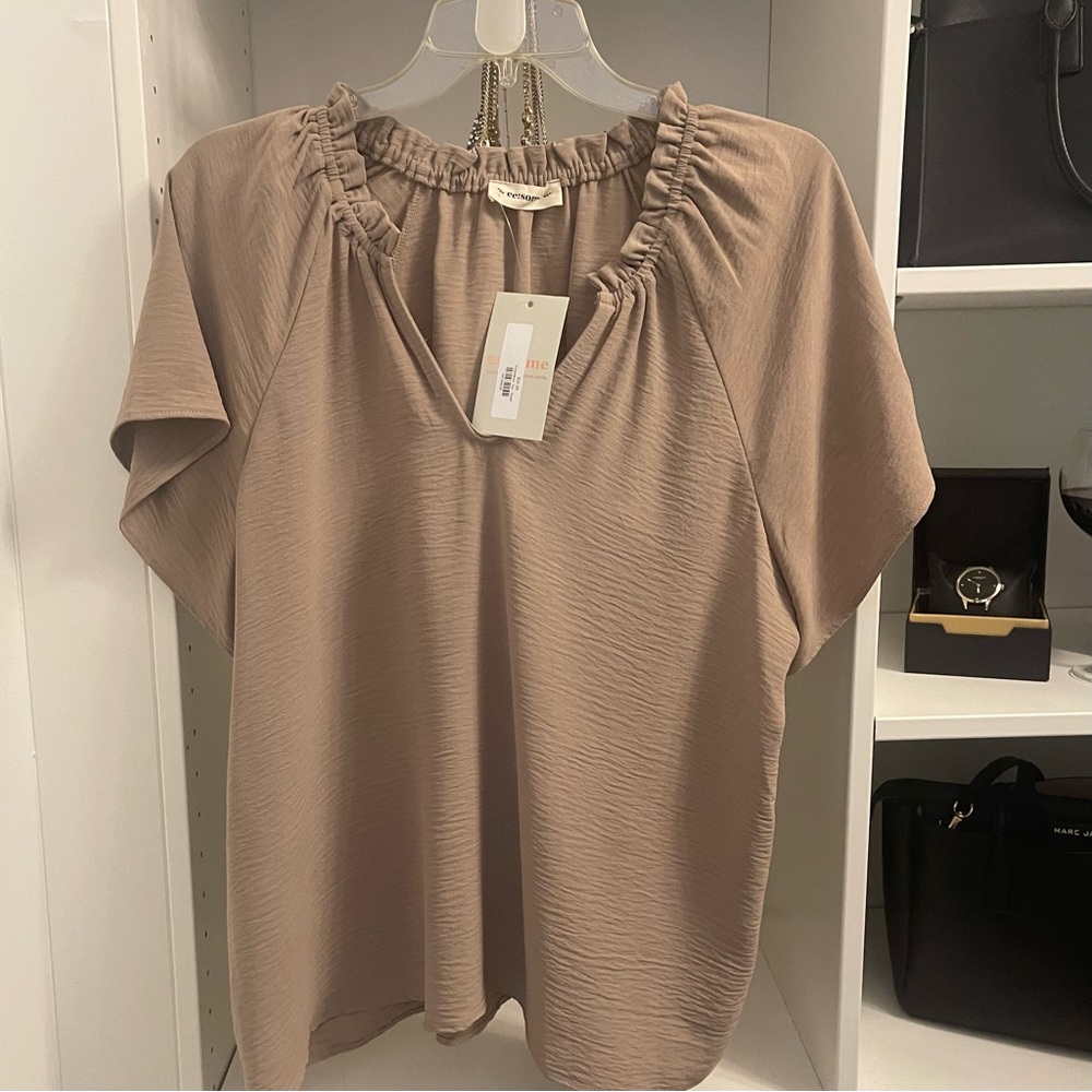 NWT super cute top